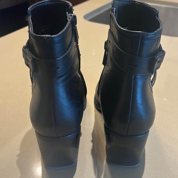 Black Naturalizer boots size 9 - Picture 2 of 6